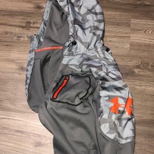 under armour wind breaker!
